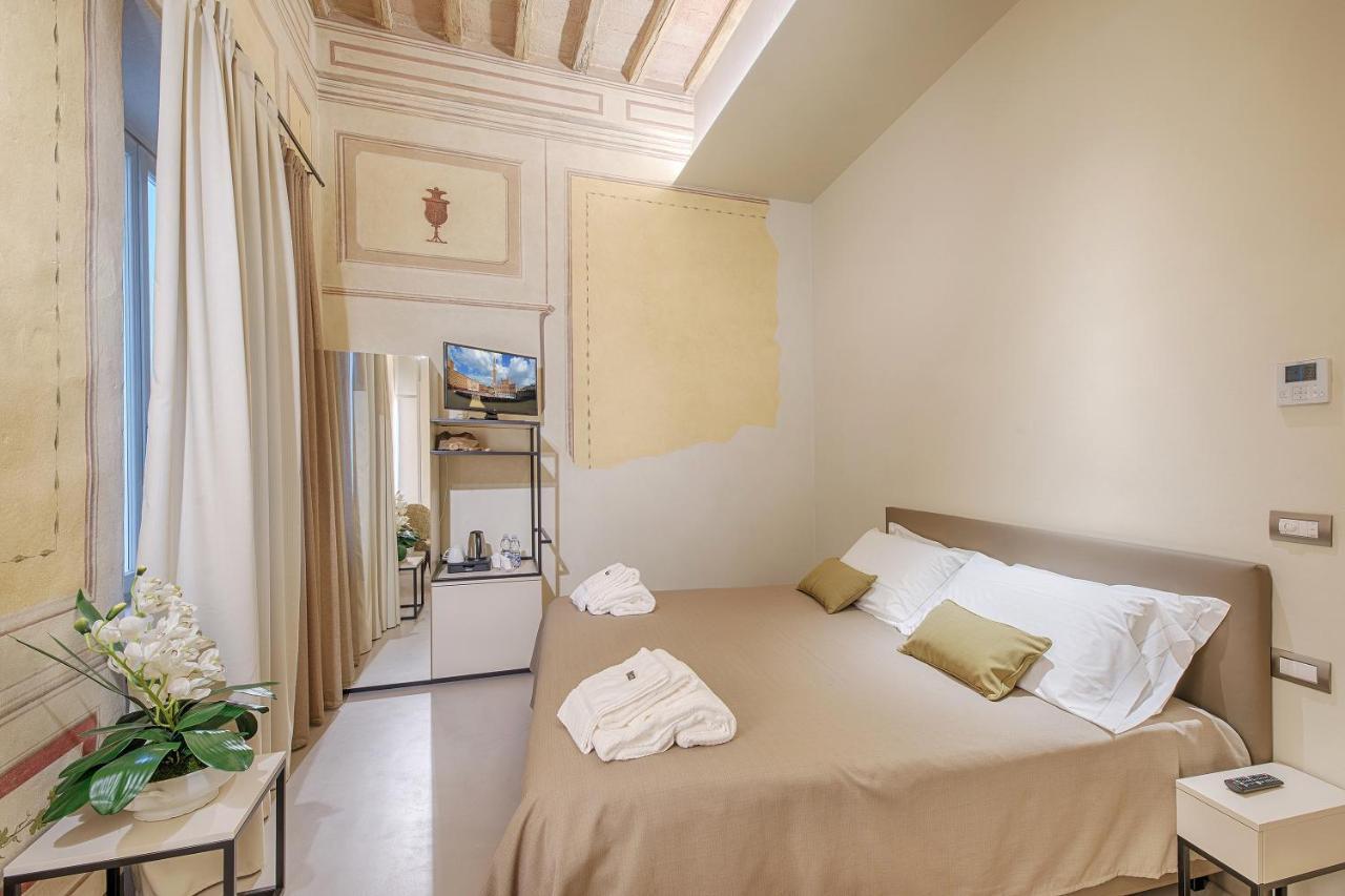 Residenza D'Epoca Le Aquile Bed & Breakfast เซียนา ภายนอก รูปภาพ